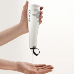 Shampoing Fortifiant Izumi Tonic Shu Uemura 300ml 6 Shampoing Fortifiant Izumi Tonic Shu Uemura 300ml -Produits de Coiffure Magasin 3474637136512 3 68325.1684847703