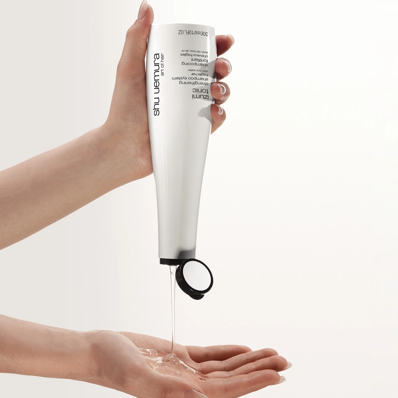 Shampoing Fortifiant Izumi Tonic Shu Uemura 300ml 4 Shampoing Fortifiant Izumi Tonic Shu Uemura 300ml â Image 2